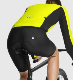 ASSOS Chaqueta Cortavientos Mujer Uma GT Wind Jacket C2 Optic Yellow 14 ASSOS Chaqueta Cortavientos Mujer Uma GT Wind Jacket C2 Optic Yellow -Bicicletas Eléctricas assos chaqueta cortavientos mujer uma gt wind jacket c2 optic yellow 5