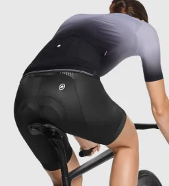 ASSOS Maillot Dyora RS Jersey S9 Targa Hound Grey 16 ASSOS Maillot Dyora RS Jersey S9 Targa Hound Grey -Bicicletas Eléctricas assos maillot dyora rs jersey s9 targa hound grey 6