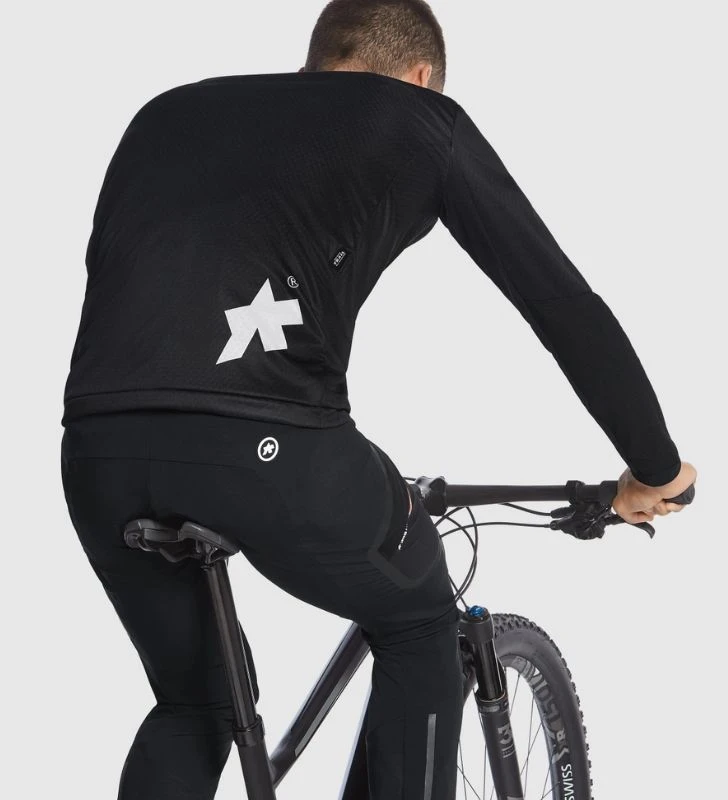 ASSOS Maillot Manga Larga Trail Jersey T3 Black Series 6 ASSOS Maillot Manga Larga Trail Jersey T3 Black Series - Imagen 4