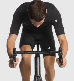ASSOS Maillot Mille GT Jersey C2 EVO Black Series 13 ASSOS Maillot Mille GT Jersey C2 EVO Black Series -Bicicletas Eléctricas assos maillot mille gt jersey c2 evo black series 4
