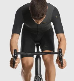 ASSOS Maillot Mille GTO Jersey C2 Rock Grey -Bicicletas Eléctricas assos maillot mille gto jersey c2 rock grey 3