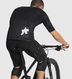 ASSOS Maillot Trail Jersey T3 Black Series 12 ASSOS Maillot Trail Jersey T3 Black Series -Bicicletas Eléctricas assos maillot trail jersey t3 black series 4