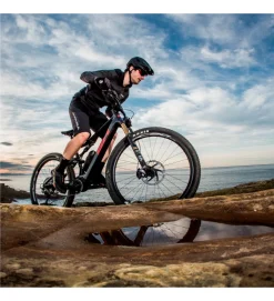 BH Bikes BH Core ILynx 5 Race Carbon 8.4 LT Pro Antracita / Rojo -Bicicletas Eléctricas bh core ilynx 5 race carbon 84 lt pro antracita rojo 11