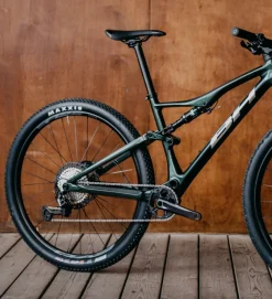 BH Bikes BH Lynx Race Carbon RC 7.0 Verde / Gris -Bicicletas Eléctricas bh lynx race carbon rc 70 verde gris 2