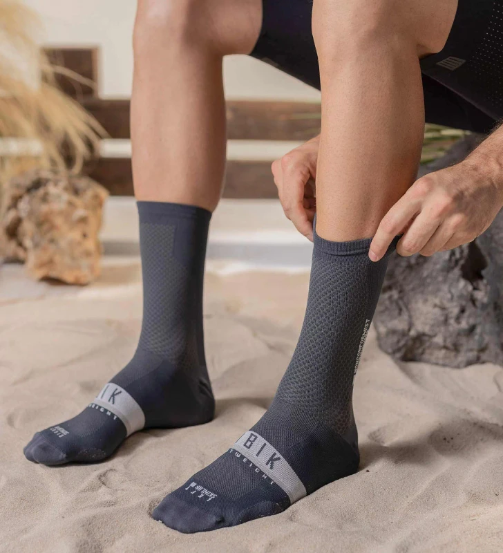 GOBIK Calcetines Lightweight Unisex - Slate Grey 4 GOBIK Calcetines Lightweight Unisex - Slate Grey - Imagen 2