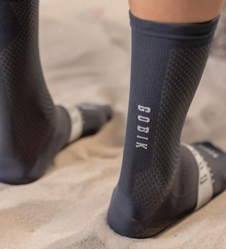 GOBIK Calcetines Lightweight Unisex - Slate Grey 5 GOBIK Calcetines Lightweight Unisex - Slate Grey - Imagen 3