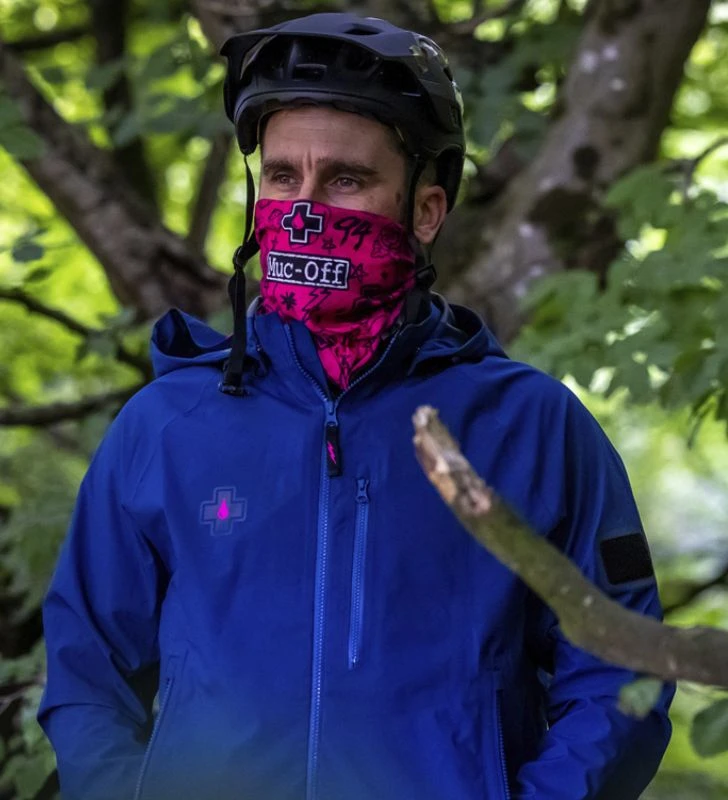 MUC-OFF Braga Multifuncional Invierno Rosa / Negro 4 MUC-OFF Braga Multifuncional Invierno Rosa / Negro - Imagen 2