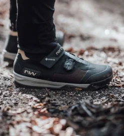 NORTHWAVE Zapatillas MTB Kingrock Plus GTX Negro / Honey -Bicicletas Eléctricas northwave zapatillas mtb kingrock plus gtx negro honey 2