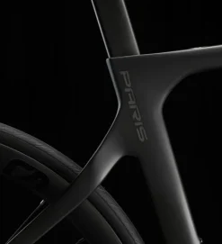 PINARELLO Paris Disk 2022 105 Di2 / Airbeat 400 Negro -Bicicletas Eléctricas pinarello paris disk 2022 105 di2 airbeat 400 negro 3