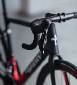 Wilier Triestina WILIER Garda Shimano 105 R7020 11S / Shimano RS171 DISC Negro / Rojo -Bicicletas Eléctricas wilier garda shimano 105 r7020 11s shimano rs171 disc negro rojo 6